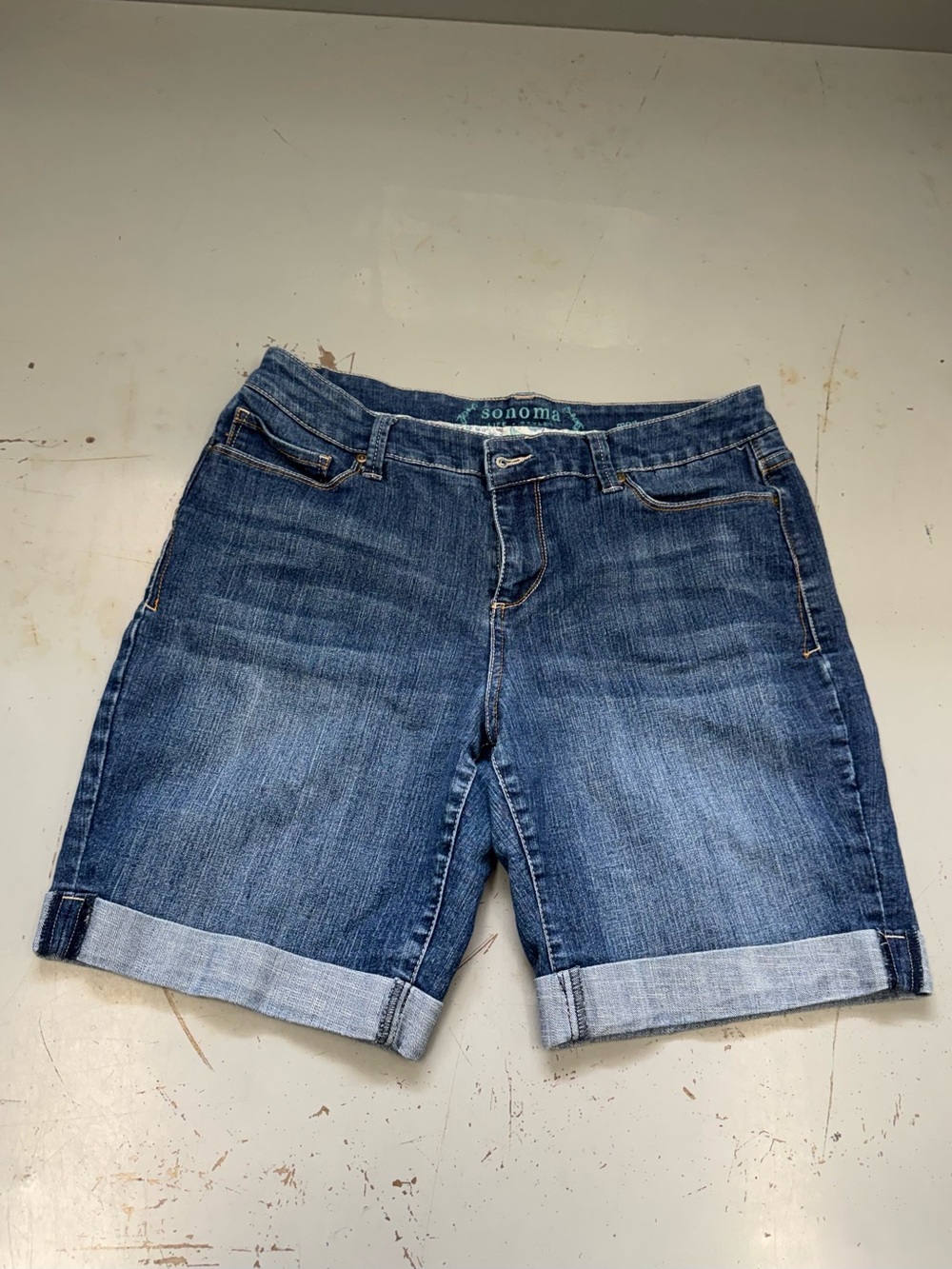 Sonoma Women's Denim Blue Jean Summer Roll-Cuff Modern Bermuda Shorts size 12